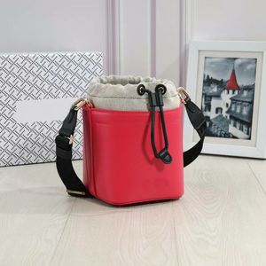 패션 디자이너 Vertigine Mini DrawString Bucket Bags Milos 진짜 가죽 핸드백 금 하드웨어 넓은 짠 스트랩 크로스 바디 가방 레이디 소녀의 가벼운 고급 여성 지갑