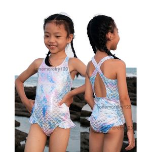 Ins Girls One-Pieces Mermaid Swimsuit Ruffle Designer Suspender Beachwear 3-12t Söt tjej Glittering Bikinis Kids Summer Bekväm badkläder