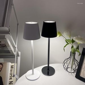 Masa lambaları basit LED lamba dokunmatik anahtar kısım usb kablosuz şarj restoran yatak odası başucu ev dekorasyon gece ışık