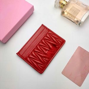 حقيبة بطاقة محفظة محفظة من جلد الغنم جلد البقر الجديد مصمم الأسلوب العلامة التجارية MI و U Luxury Red