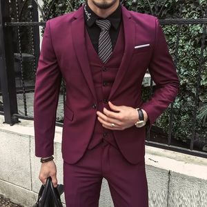 Men garnitus 2017 Purple Red Tuxedo Jackets Groom Suits dla męskich Slim Fit 3 sztuki sukienka Mascilino Ternos Homme