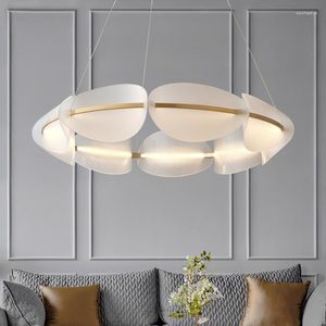 Lampade a sospensione Soggiorno moderno Lampadario Camera da letto Studio Anello Luce per uso domestico Lusso Semplice ristorante nordico Luci a petalo