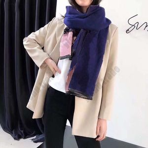 Sciarpa di design Designer di marca Sciarpa invernale in cashmere V per donna Stampa di moda Scialle caldo Avvolgere la testa Pashmina