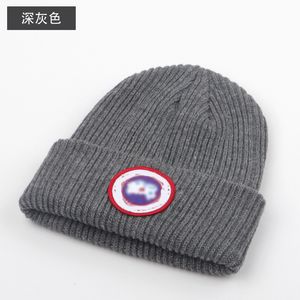 Berretto da uomo invernale unisex lavorato a maglia cappello canada berretto con teschio cappelli lavorati a maglia cappelli sportivi classici d'oca berretto da donna casual berretti firmati all'aperto