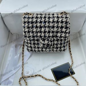 Womens Shiny Sequins Houndstooth Wool Flap Bags Fur Classic Tweed Quilted Matelasse Gold Metal Chain Crossbody Wallets French F/W Designer Mini Handbags 18x16CM