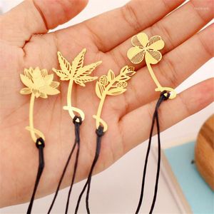 4pcs/set Stationery Elegant Fresh Flowers Plants Story Bookmark Page Clip Clover Metal Creative Gift School Supplies