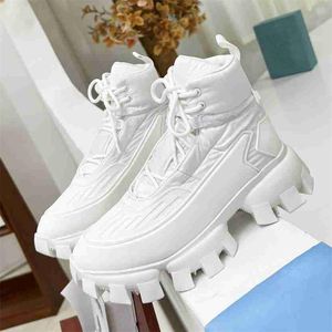 2022 Ny modedesigner 19FW Casual Shoes Cloudbust Thunder Black Sneakers Mens Women Trainers Knit High-Top Sneaker Light Rubber 3d Winter Warme Shoe Box