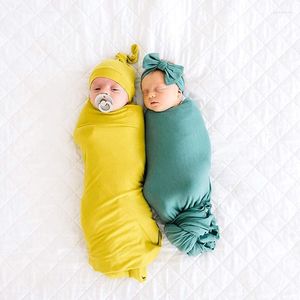 Cobertores 2pcs Conjunto de fibra de fibra de fibra de bambu nascida Baby Baby Fibra com chapéu de cor sólido POOGRAÇÃO
