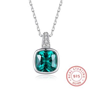 Custom Sparkling Delicate Emerald Gemstone Pendant Necklace 925 Sterling Silver Square Emerald Jewellery