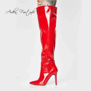 Stiefel Arden Furtado 2022 Frauen Glänzendes Leder über dem Knie Hohe spitze Zehen Stilettos Heels Rot Sexy Damen Große Größe 48 220906