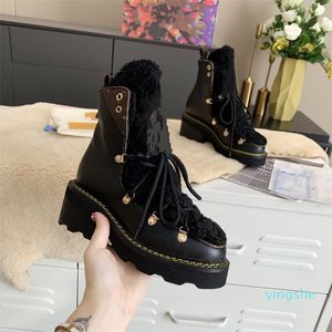 Высокие каблуки Martin Boots осень зимняя грубая каблука Женские туфли Desert Boot Real Leather Zipper Leatch Lace Up Fashion Lady Heels Большой размер 1017