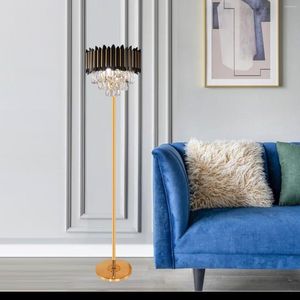 Stehlampen Nordic Kristall Luxus Moderne Gold Standlampe LED Schlafzimmer Wohnzimmer Indoor Home Villa Dezember Leuchten