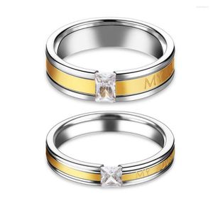 Pierścionki ślubne romantyczne grawerowane literę My Love cyrkon kamienny pierścionek palca na parę złotych srebrnych kolorów biżuteria zaręczynowa