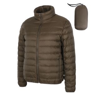 Męskie Parkas Matt Fabric Kurtka zimowa Ultra światło mężczyzn Pióro Pióro Man Lekka przenośna ciepła płaszcz 221110