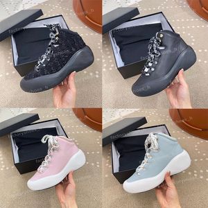 Neige Boot Women Snow Boots Designer Non-Slip Soles Ski Boot 정품 가죽 플랫폼 부츠 숙녀 청키 부티 레이스 업 오토바이 부츠