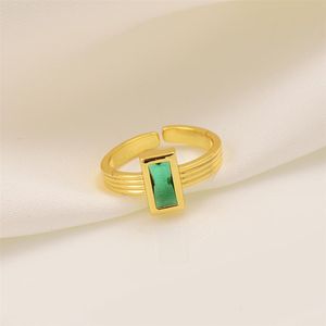 22K drobne stałe kamienie 18ct Thai Baht G F Pierścień Złoty 2 10 CT Emerald Cut Peridot Solitaire Simulant Diamond Halo Art Deco2554