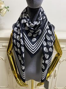 Sciarpa quadrata da donna 100% twill di seta materiale stampa lettere modello nero bianco bellissime sciarpe scialle taglia 120 cm -120 cm