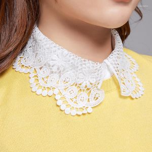 Bow Ties Chiffon Women Hollow Out Floral Lace Fake Collar Sweater Detachable Lapel Half Shirt Blouse Female False Collars Nep Kraagie