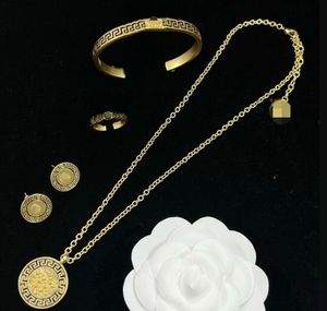 Projektant biżuterii retro v liter łańcuch naszyjnik bransoletka kolczyka Grecja wzór czysty miedź banshee medusa portret urodziny świąteczne prezenty HMS7 - 01