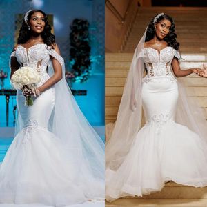 Saudi-Arabien Spitze Meerjungfrau Hochzeitskleid 3D Blumenapplikationen Schulterfrei Plus Size Brautkleider Braut Roben de