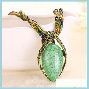 Pendanthalsband 17Colors Gem Stone Teardrop Crystal Pendant Halsband Håliga ut Kina Style National Bead and Rope Chain Jewelry DH1QP