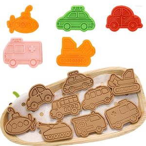 Moldes de cozimento Cartoon Carrifos de biscoito 3D Cores de caminhão submarino Helicóptero Biscoito Moldado de molde de molde Diy Ferramentas de decoração de bolos de molde