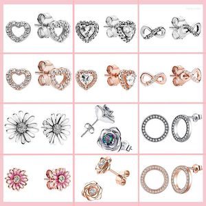 Studörhängen 925 Sterling Silver Heart-Shaped Rose Daisy Series Earring For Women Fit Original Brand Charms Jewets Making Gift