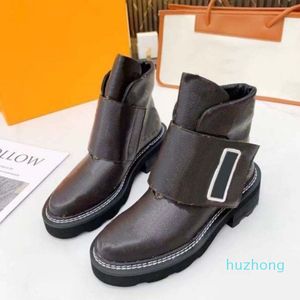 Botas de luxo bota de luxo em couro genuíno martin booties de tornozelo de mulher tênis curtos sandálias de chinelos de tênis