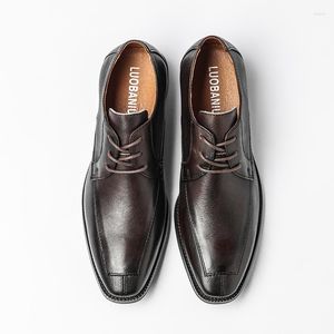 Cucca per abiti primaverili 247 scarpe vere in pelle casual uomini affari formali a cuneo moaferta di nozze vintage oxfords britanniche lavorano 428 952