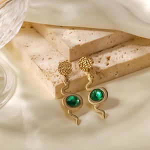 Orecchini a cerchio Uworld Trendy pendente in acciaio inossidabile placcato oro 14k a forma di serpente martellato, rotondo, verde, con zirconi cubici