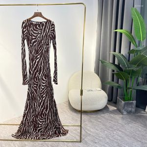 Sukienki swobodne paski zebra jedwab dla kobiet wysokiej jakości 2022 Autumn Printing O-drock Flare Eleganckie ubranie