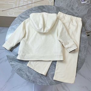 Abbigliamento per bambini di fascia alta primavera e autunno caldo maglione con cappuccio intercambiabile double face set di pantaloni larghi