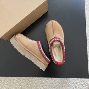 Stivali caldi classici australiani per donna Mini Snow Stivali corti scarpe leggere traspiranti Moda in pelle Vera fibbia originale autunno inverno con scatola taglia 35-42