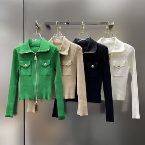 Maglione da donna di design Elegante giacca cardigan lavorata a maglia con cerniera a risvolto Maglione a maniche lunghe dimagrante da donna primavera e autunno