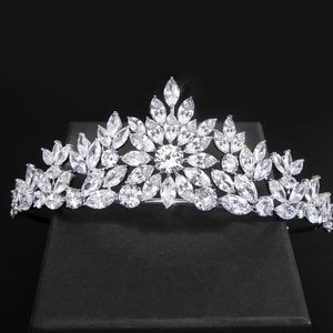 Luxuriöse Kristall-Blumen-Hochzeits-Tiara und Kronen für Frauen, Braut, Abschlussball, Party, Haarschmuck, Braut-Haar-Accessoires, Geburtstagsgeschenk, Kuchendekoration