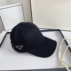 New summer P Letter baseball cap Luxury New Couple Sun Visor Hat Fashion Hat Men's and Womens Party Classic Social Party Christmas Gift Available in Various Colors