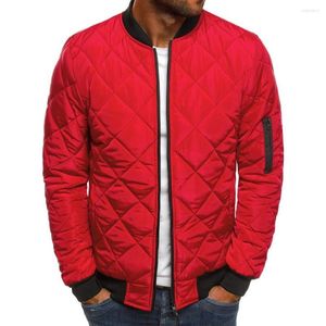 Mäns nedbomullsbomtad kappa 2023 Vinterstil Solid Color Jacket Fashion Rhombus Cotton