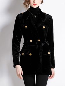 Abiti da donna Autunno Inverno addensare caldo abito di velluto cappotto da donna colletto dentellato nero giacca con lacci cintura doppiopetto in metallo