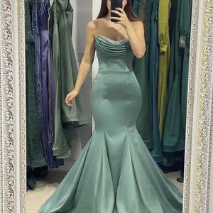 Sage Spaghetti Strap Prom Dresses Mermaid Bead Top Evening Gown Satin veckad ärmlös formell klänning 326 326