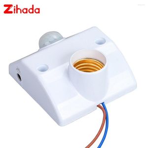 Lamphållare E27 Basuttag AC110-240V PIR Infraröd rörelse Sensor Converter LED Light Holder Intelligent Switch