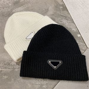Fashion designer beanie casquette winter hats for men women outdoor bonnet man head warm cashmere knitted skull cap classic retro fitted hats triangle pj019