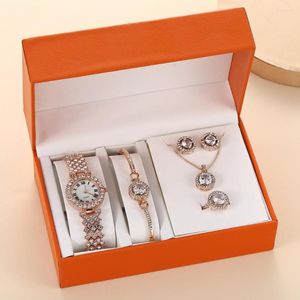 Wristwatches Montre Femme Fashion 5Pcs Set Women Quartz Watch Design Bracelet Necklace Earring Ring Sets Female Jewelry Lady's Gift