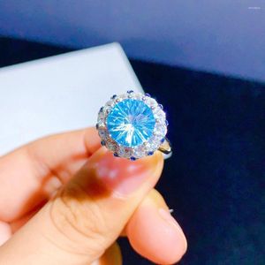 Bröllopsringar Åtta hjärtan och pilarna Imiterar Natural Sky Blue Topaz Ring Fyrverkerier Skär Öppning Justerbara kvinnliga smycken