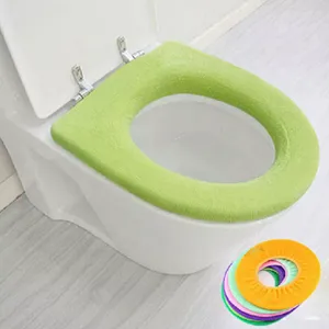 Coprisedili per WC Coprisedili Lavabili caldi Decorazioni per il bagno Cuscino morbido Protezione per sgabello Colori casuali 1 pezzo