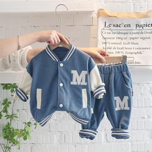 Zestawy ubrań dziewczynek chłopców wiosna jesień stroje dla dzieci płaszcze dla niemowląt spodnie maluch dzieci dorywczo odzież sportowa 2 sztuka garnitur 221111