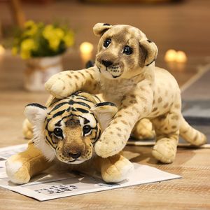 Plyschdockor 394858cm härlig lejon tiger leopard leksaker söt simulering fylld mjuk verklig som djurbarn barn dekor gåva 221024