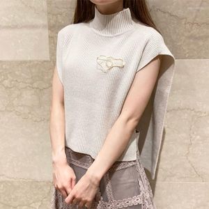 Women's Sweaters Elegant Chic Side Split Knitted Pullover Tops Autumn Turtleneck Sleeveless With Brooch Solid Color Sweater Women