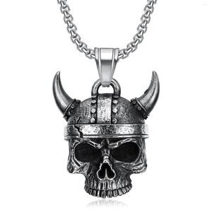 Collares colgantes Vintage Viking Axe Warrior en casco con cuernos Skull Nordic Acero inoxidable Hiphop Collar