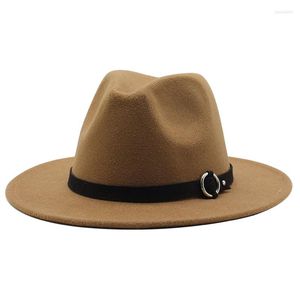 Basker mode kvinnor m￤n bred grim ull filt jazz fedora hattar panama stil cowboy trilby party formell kl￤nning hatt stor storlek gul vit