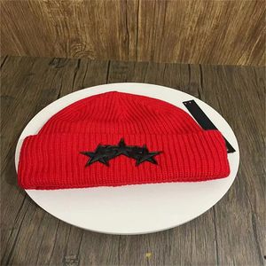 Designer cl￡ssico Autumn Winter Winter Hot Style Feanie Hats Homens e mulheres Moda Universal Cap Cap Caps de caveira quente ao ar livre 98